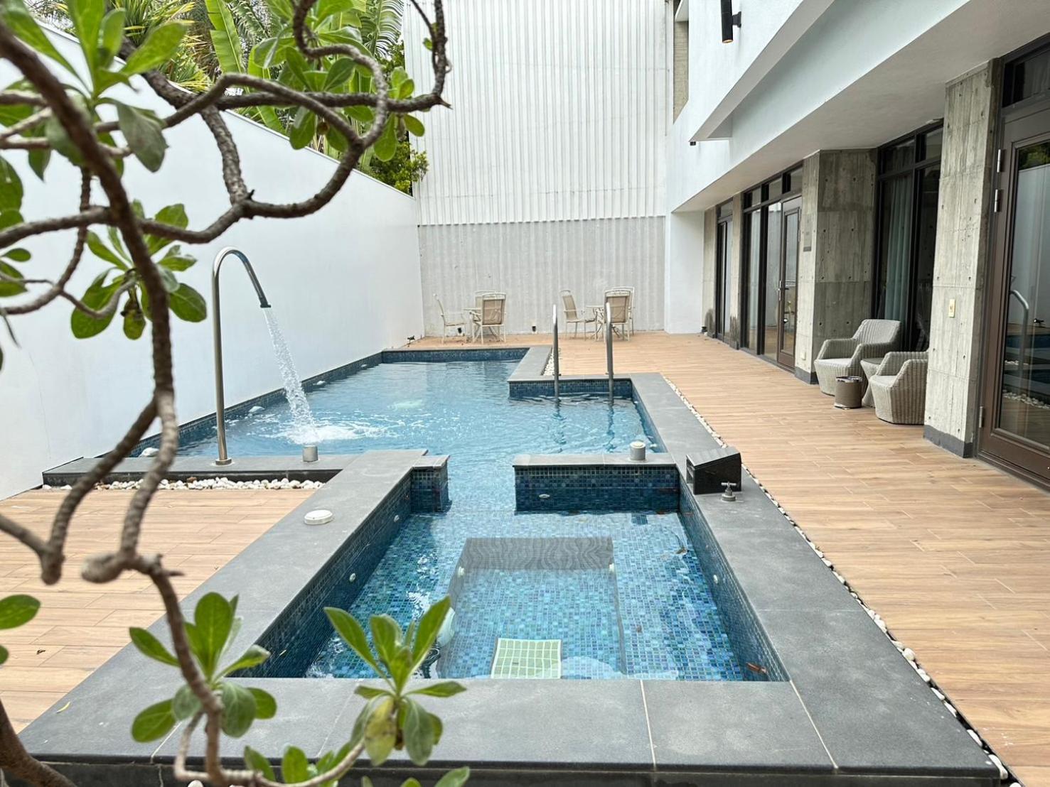 H Villa Inn Tainan Exterior photo